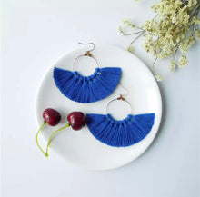 Load image into Gallery viewer, TOOTS