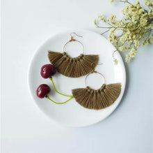 Load image into Gallery viewer, TOOTS