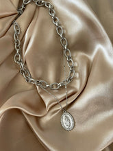 Load image into Gallery viewer, MORENITA NECKLACE